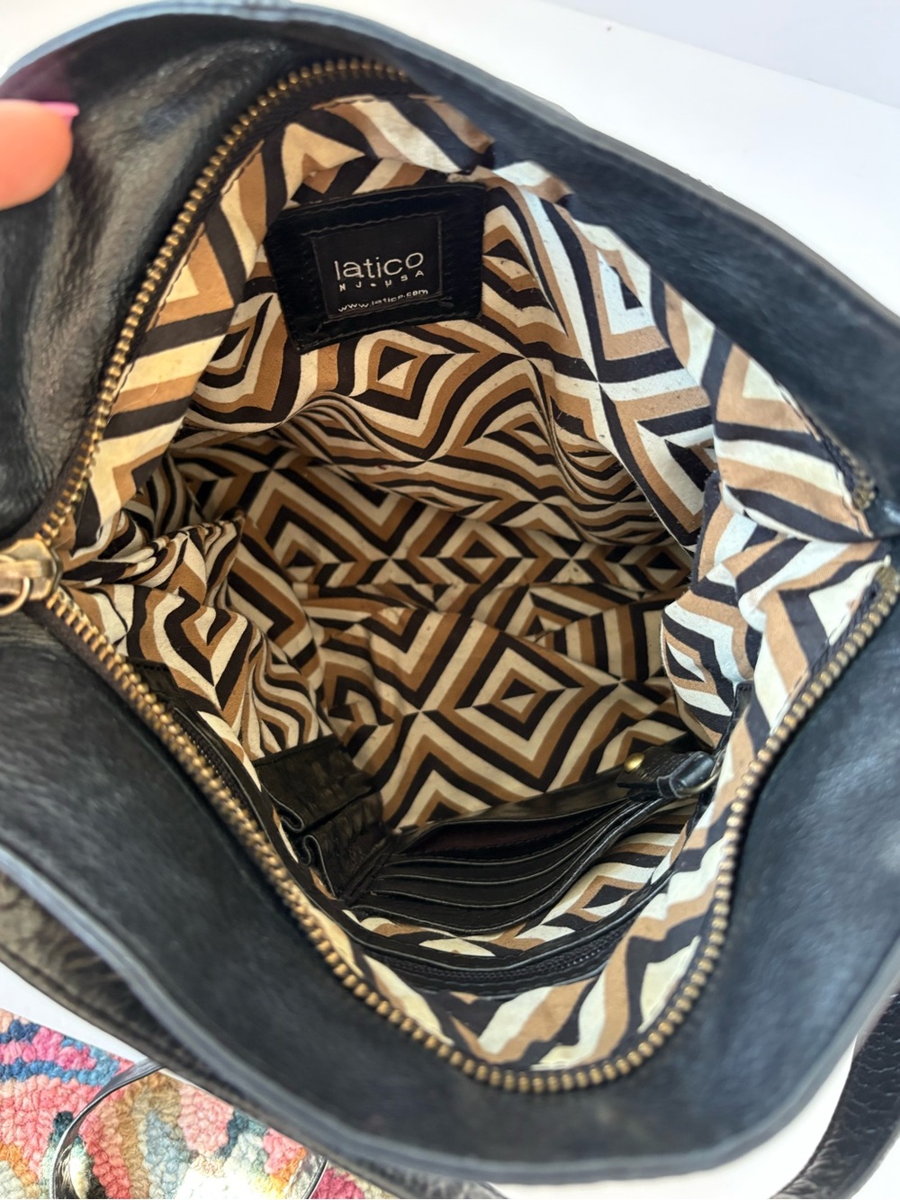 Latico Crossbody Messenger Purse Patent Leather Black Pocket Career Academia - Picture 4 of 6